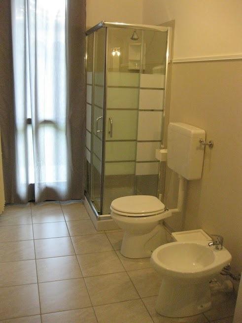 Low Cost Ferrara Phòng bức ảnh