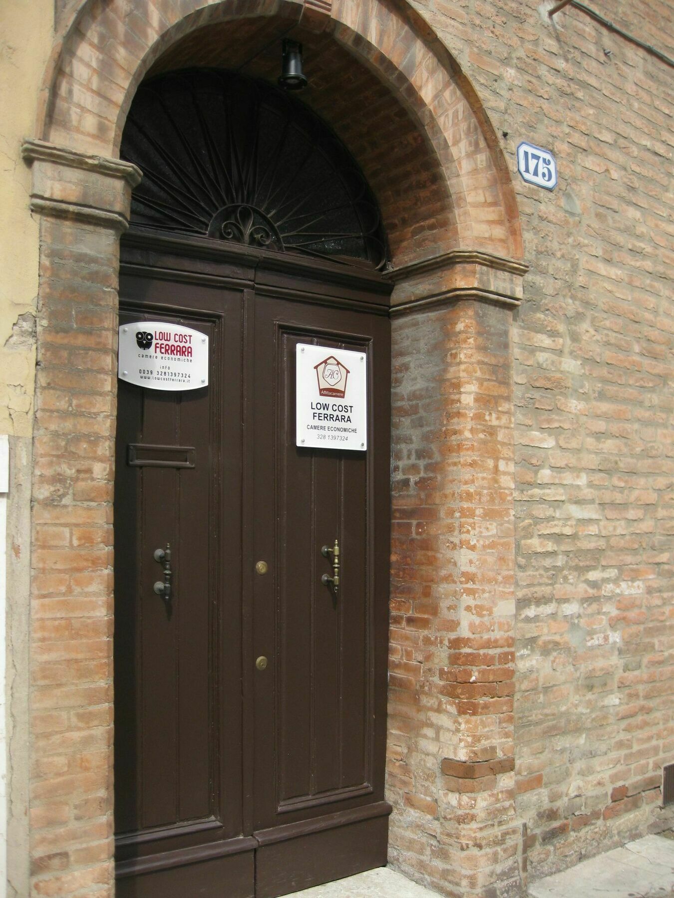 Low Cost Ferrara Ngoại thất bức ảnh